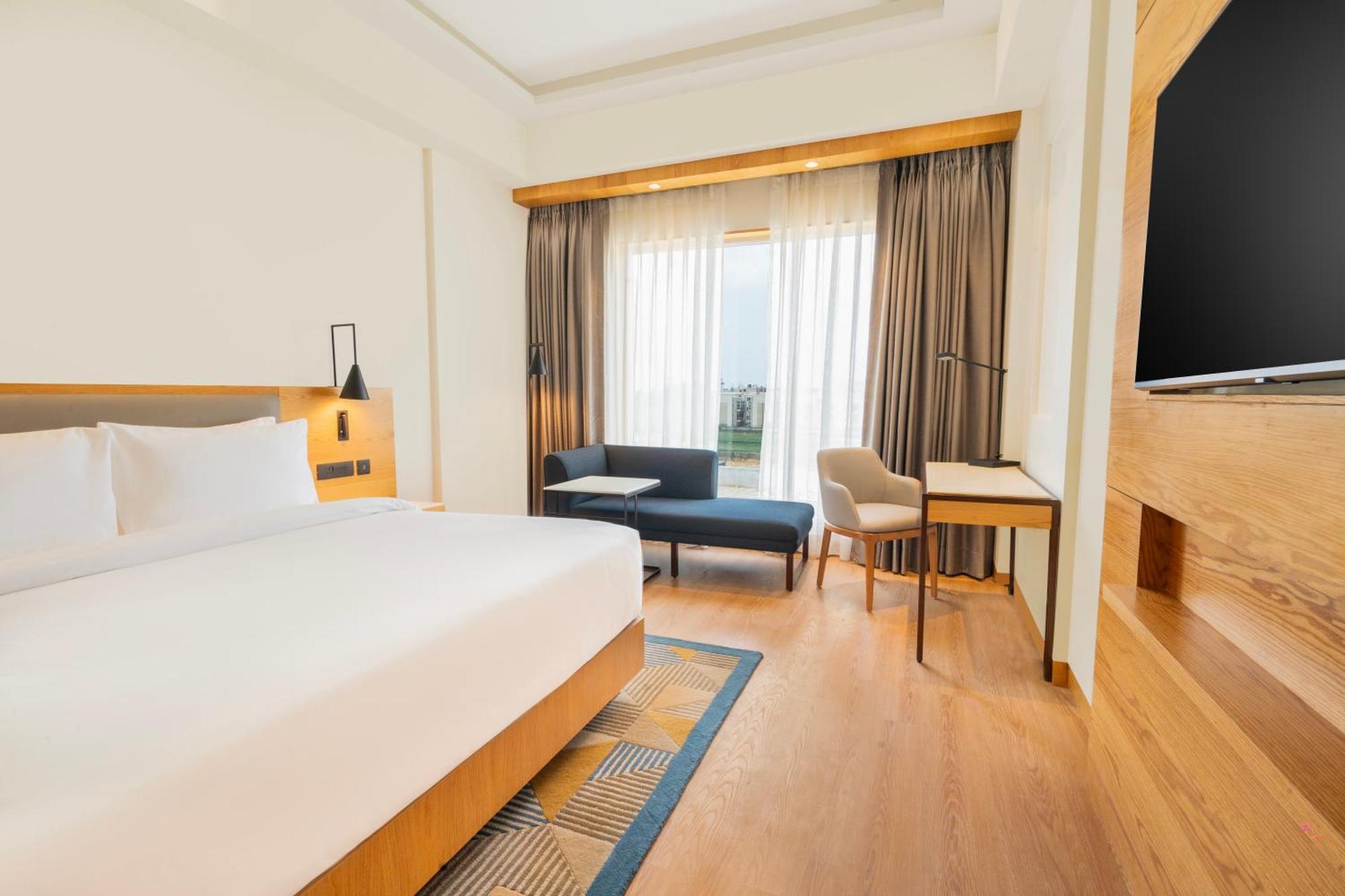Radisson Hotel วรินดาวัน ภายนอก รูปภาพ