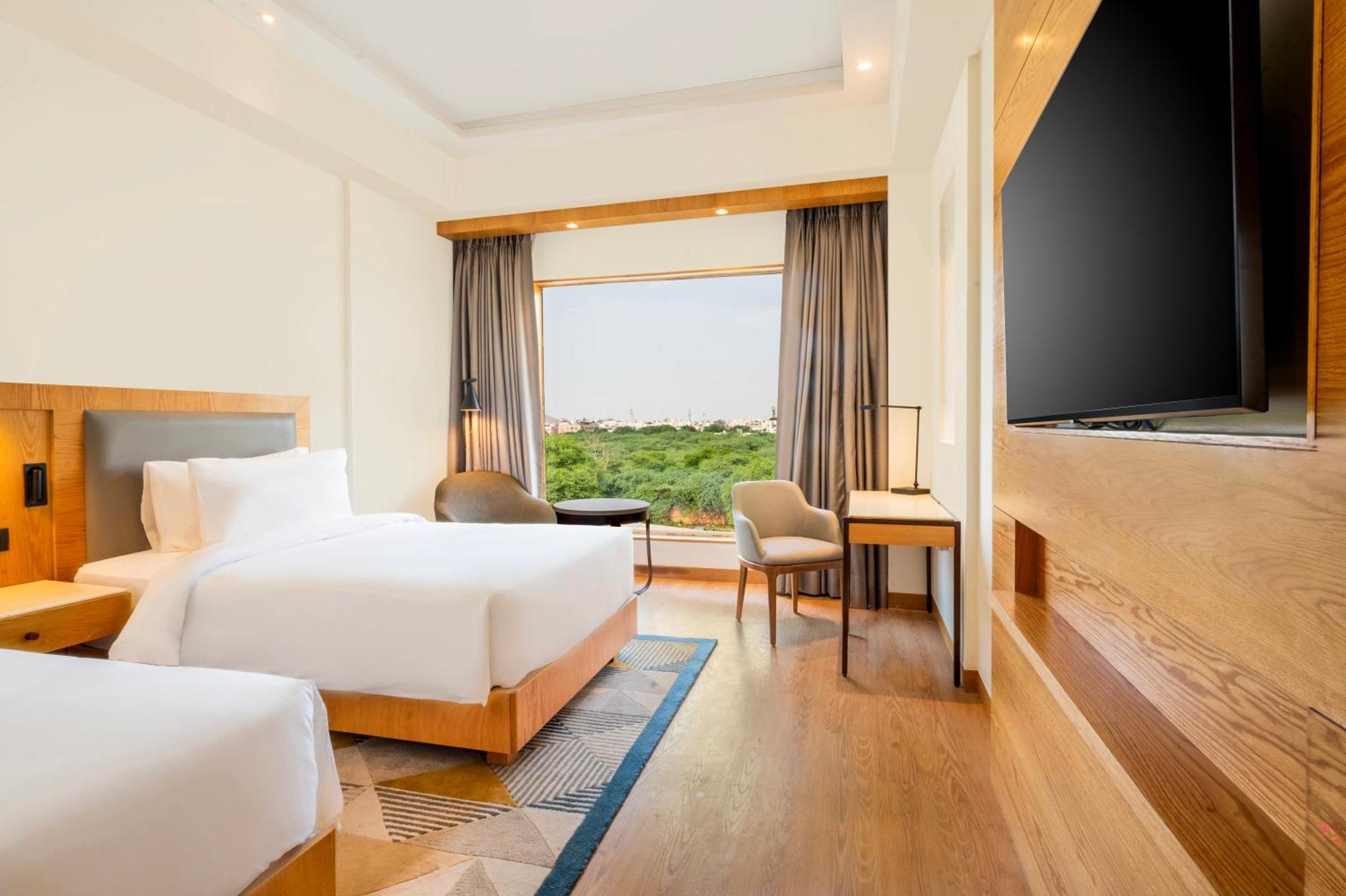Radisson Hotel วรินดาวัน ภายนอก รูปภาพ