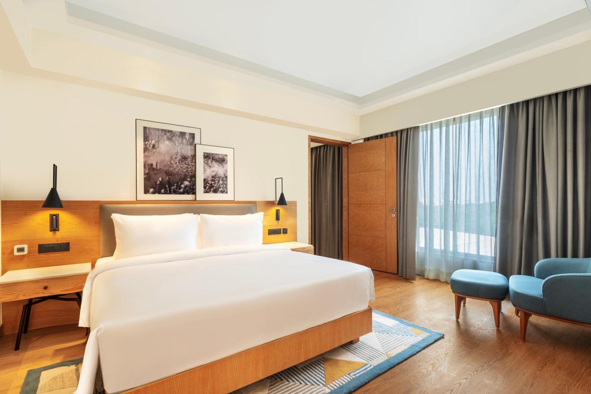 Radisson Hotel วรินดาวัน ภายนอก รูปภาพ