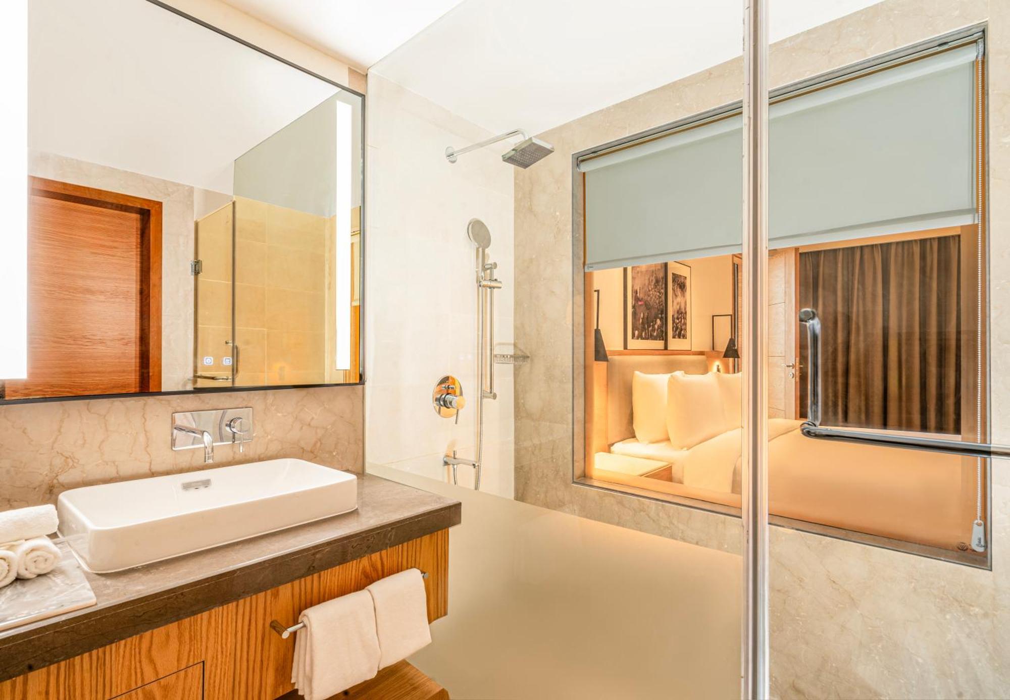Radisson Hotel วรินดาวัน ภายนอก รูปภาพ