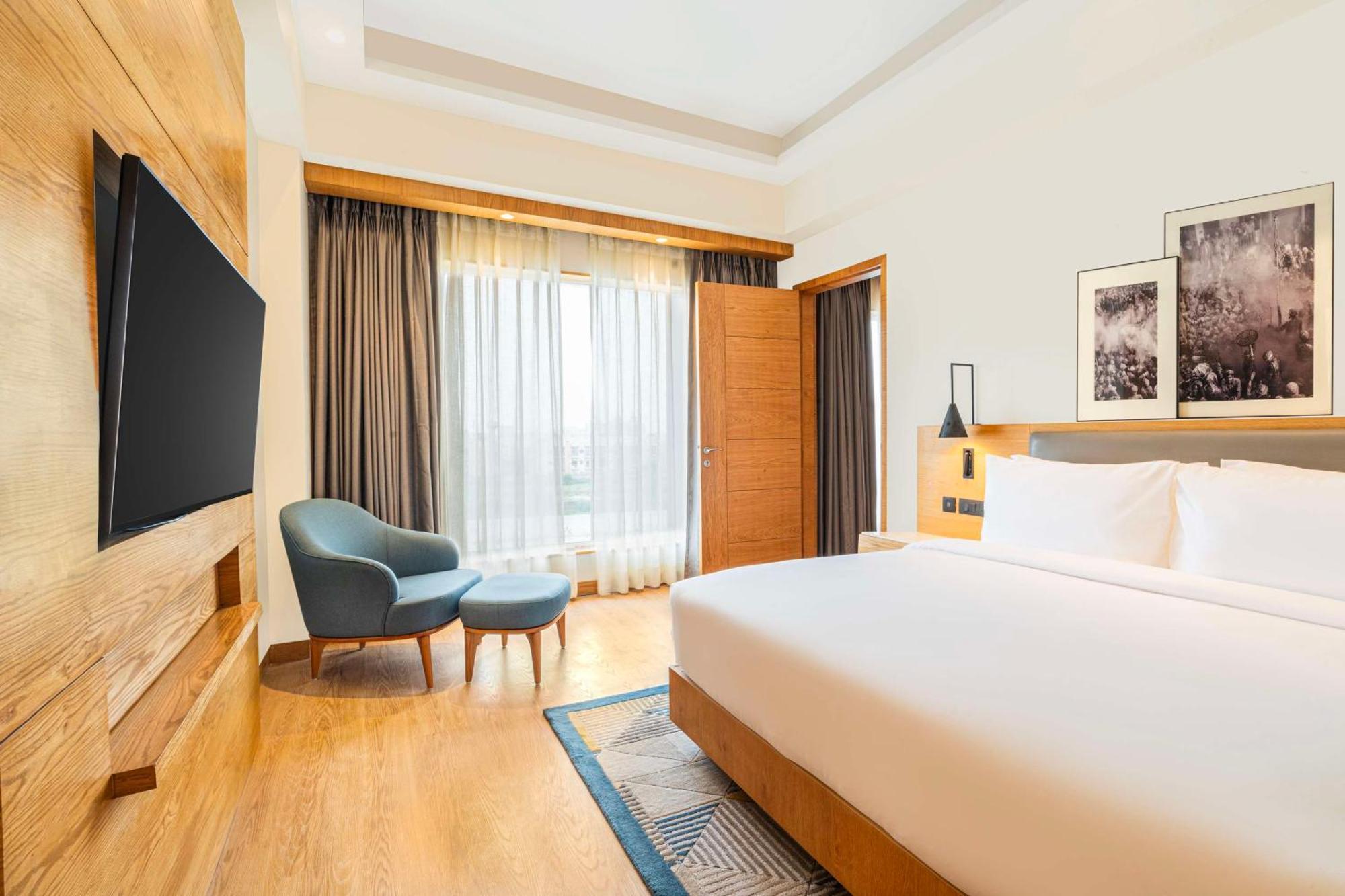 Radisson Hotel วรินดาวัน ภายนอก รูปภาพ